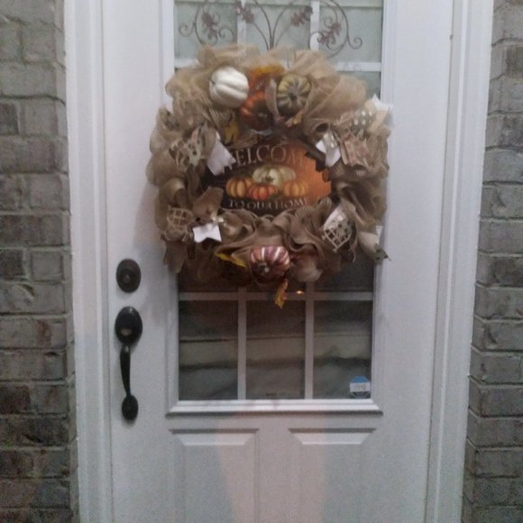 Meet your Posher, Donna - Picture 1 of 2